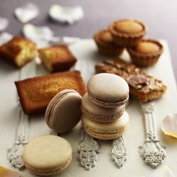 【ショコラ彩る】プチアフタヌーンティー付き特別フェア