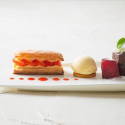 【平日だけの贅沢時間】シェフ特製デザート付コース試食フェア