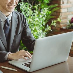 残2【オンラインフェア】スマホでOK「50名以下少人数婚」相談会