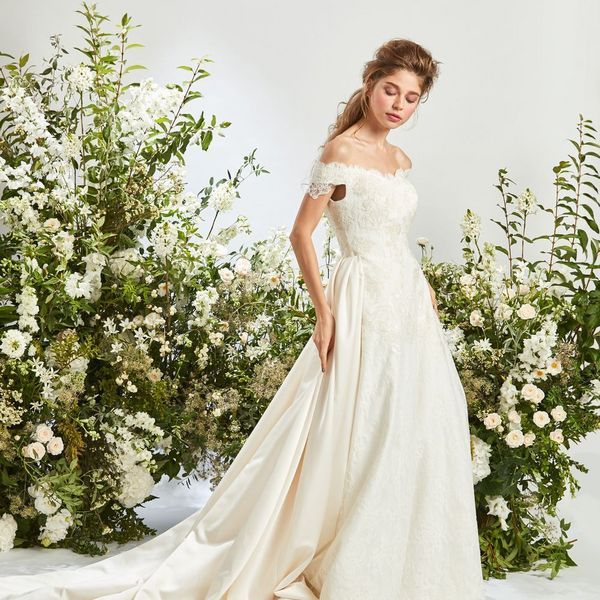 【衣装重視の方必見◎】オシャレ花嫁体験×贅沢試食◆衣裳特典付