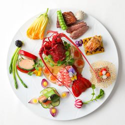 【ミシュラン5年連続獲得×世界3大珍味美食】贅沢6品◆最大136万円優待&カタログ付*5万円特典