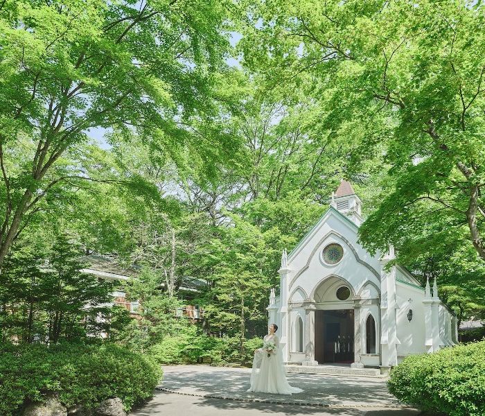\交通費優待で軽井沢へ/森のチャペルで感動挙式&美食フレンチ