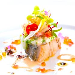 残2【料理重視◎】三ヶ日牛堪能*美食コース&絶景チャペル◆7万GIFT