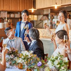 〔挙式+会食検討の方におすすめ〕挙式当日の写真やカラードレスがお得に♪