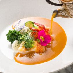 【効率準備で叶う人気の秋婚】秋の味覚コース試食×紅葉ガーデン演出*ALL体験会