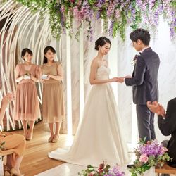 【結婚式の費用がぐっとお得!】挙式料+撮影+衣装ランクアップがセットで半額以上お得になるフェア♪