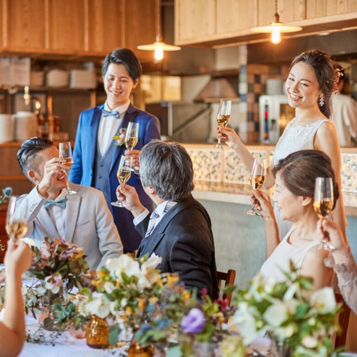 〔挙式+会食検討の方におすすめ〕挙式当日の写真やカラードレスがお得に♪挙式日はいつでもOK◎