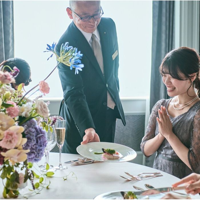 《ドレス10万優待&ランチ券》初見学に*最大73万特典!牛フィレ試食&ホテルW体験