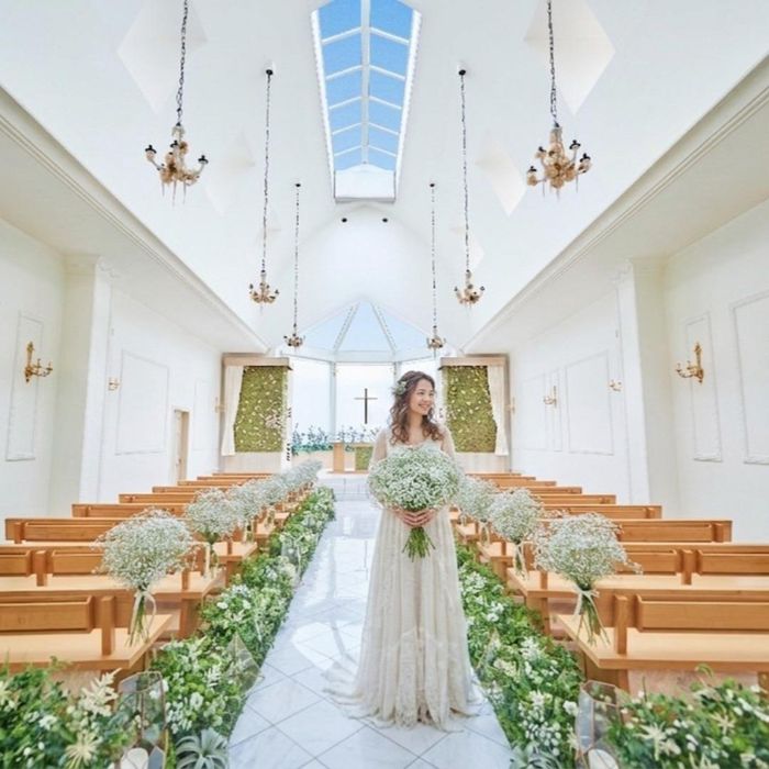 【水×光】選べる2つのチャペルで感動体験×ドレス見学で結婚式まるごと相談