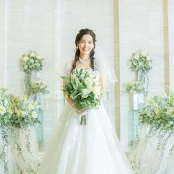 【金曜限定】ドレス試着体験×会場見学&見積相談(先着2組)