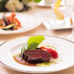【無料試食付き】眺望が自慢の最上階プライベート空間で婚礼メニューを堪能!