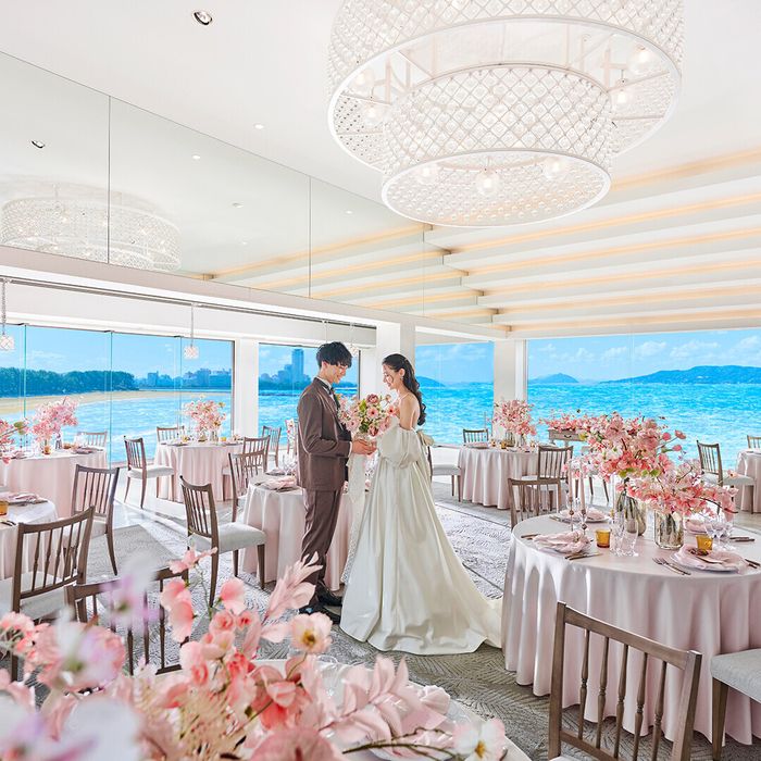 《天神駅から貸切バスで10分》360°海*都心で本格リゾートウエディング体験&絶品コース試食