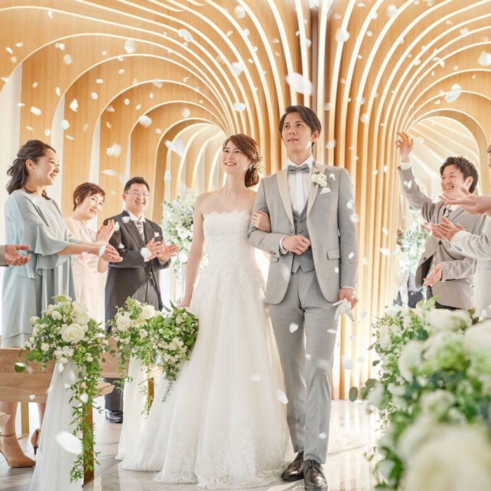 【77,000円→38,500円】基本挙式半額のチャンス★小さな結婚式25周年記念フェア|お得に理想のウェディングを叶えよう