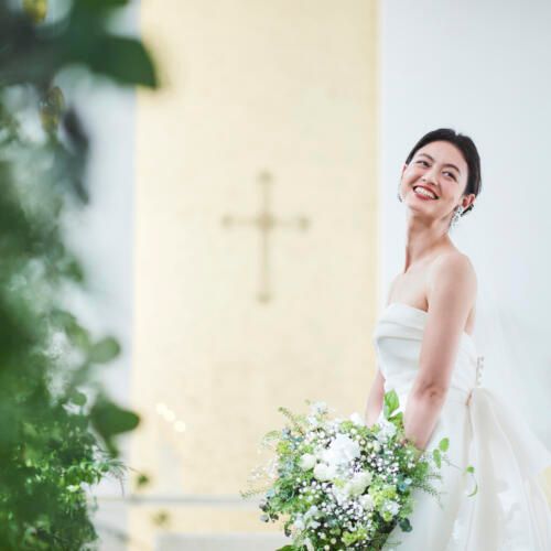 【花嫁人気No.1】光のチャペル×憧れドレス試着