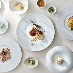 【料理重視の方必見】上質な貸切邸宅で料理1グレードUP特典&黒毛牛コース贅沢試食付きフェア