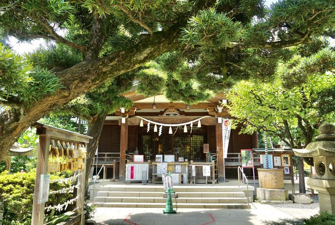鳩森八幡神社のカバー写真