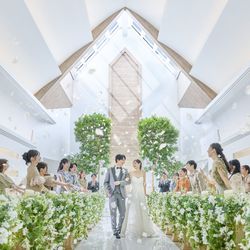 150万優待【特選国産牛*雲丹*贅沢試食】全組ギフト付☆自然光チャペル体験