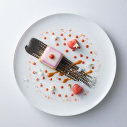 【絶品オマール海老の前菜&デザートの2品無料試食】35万円相当スイートルーム支度&ご宿泊&5つ星ホテル1フロア1組限定ウエディング