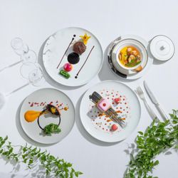 ~お料理を重視したい方へオススメ~美しいキューブに包まれたオマール海老の前菜&人気デザートの2品無料試食