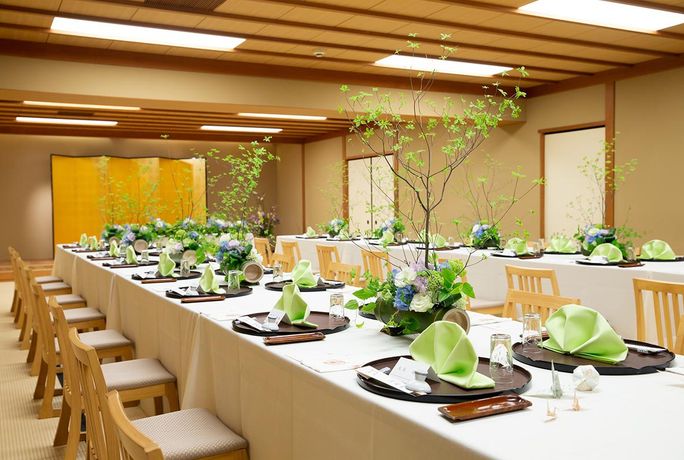 かぐら坂 志満金のカバー写真