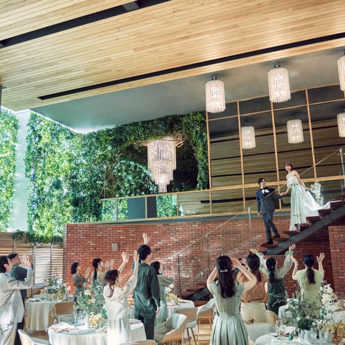 先着2組【ドレス試着体験&3万試食】表参道一望テラス付の貸切会場で東京1位受賞のおもてなし体験〈1軒目ならドレス無料〉