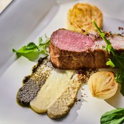 ▲残1席【東京都レストラン口コミ1位受賞】挙式無料&ドレス1着プレゼント!午前限定*3万円相当のコース試食付