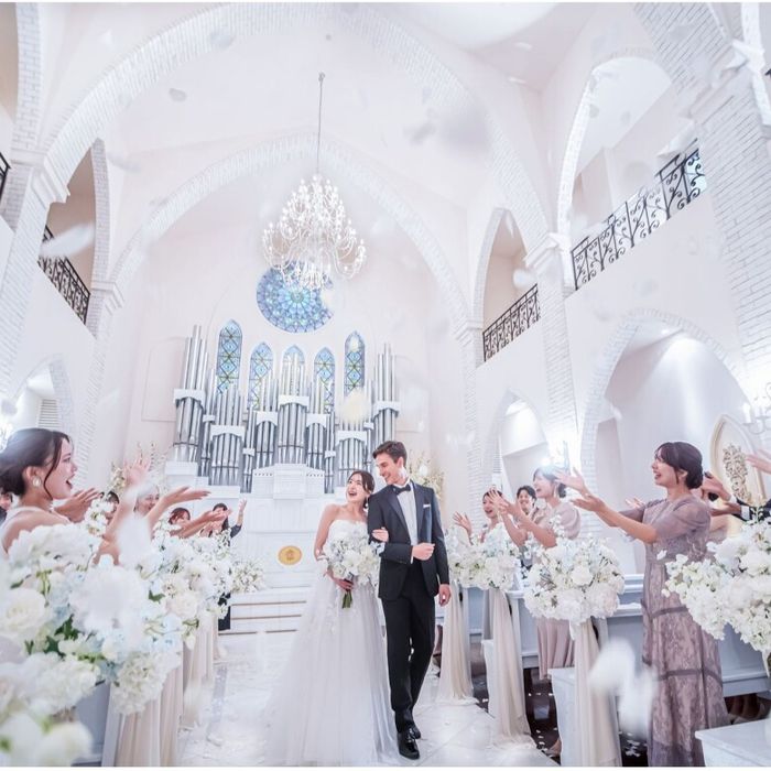 直前◎《圧巻の白亜チャペル》広大な貸切邸宅&黒毛和牛4万試食*大阪府口コミ4年連続1位のおもてなしを体感!1万QUO付