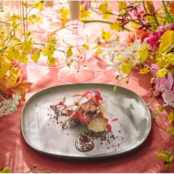 2周年★料理1グレードUP特典付《水曜限定★料理重視なら》黒毛和牛などホテル美食15品VIP試食《平日特典》料理優待&8万宿泊特典