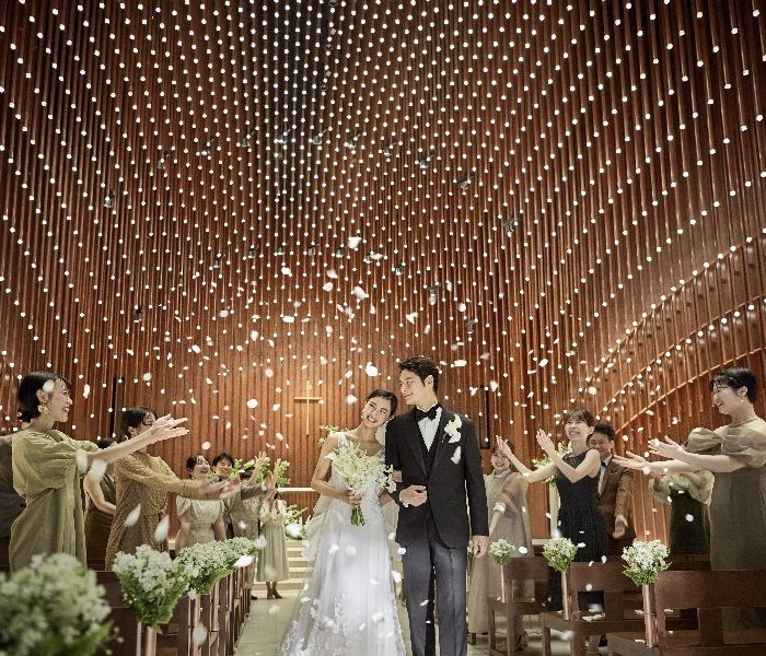 花嫁憧れ木と光の感動チャペル体験|60万優待×ミシュラン2泊|*ウェディングニュース限定BIGフェア*TIAD2泊3日ホテルウエディングが叶うスペシャル特典有!オマール海老等無料ご試食付