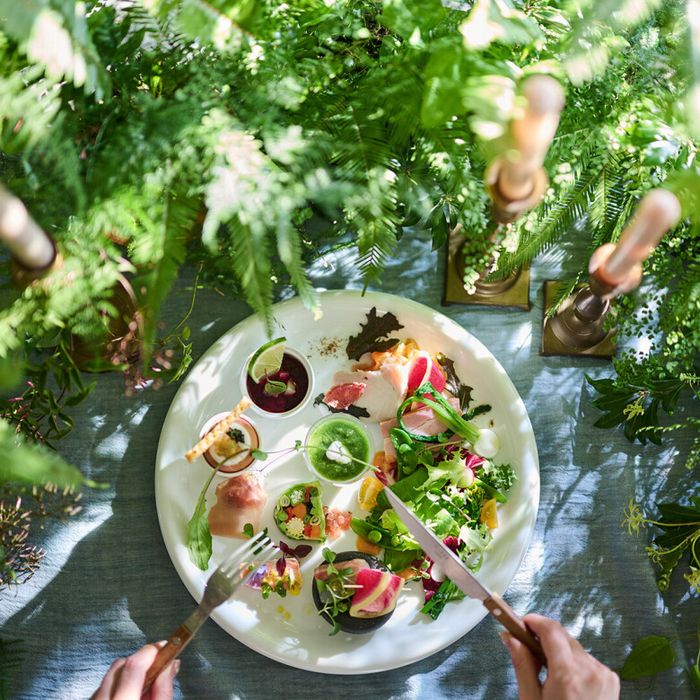 【平日BIG★料理重視の方必見】黒毛和牛5品無料試食×AMフェア参加で4万円相当の宿泊プレゼント〈1軒目来館特典付き〉