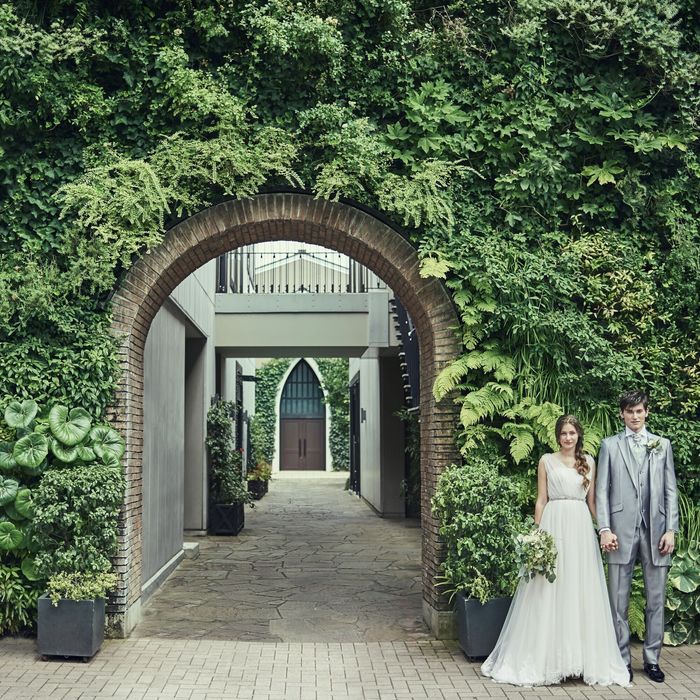 限定BIG開催【表参道の人気の2つの式場同時見学】貸切邸宅で上質Wをまるごと体験フェア◆洗練された『L2126』と緑溢れる本格教会『南青山サンタキアラ教会』を比較見学♪