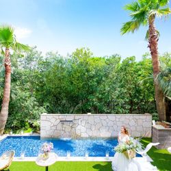 【HOT SUMMER★BRIDAL WEEK】
ドレス×水上チャペル×4万円相当の美食体験