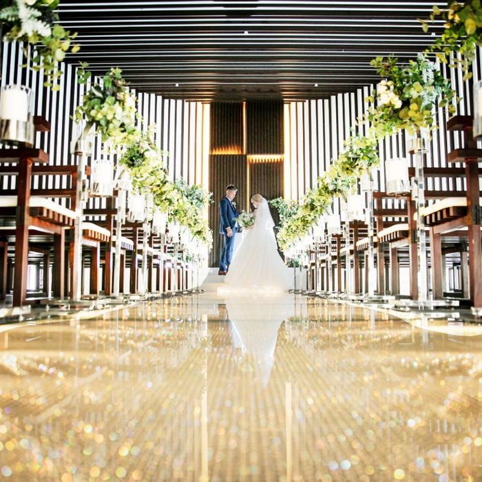 【HOT SUMMER★BRIDAL WEEK】
ドレス×水上チャペル×4万円相当の美食体験