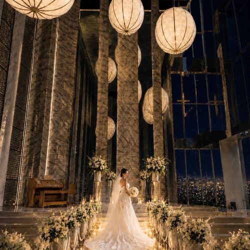 ノートルダム大阪ONE/FIVESTAR WEDDINGの公式写真2枚目