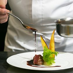 【お盆フェア】★料理ワンランクアップ特典×佐賀牛試食付