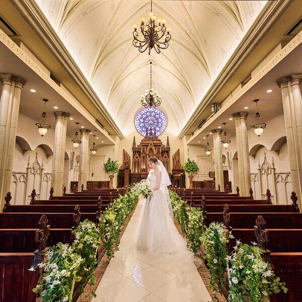 【最大17大特典&来館特典付】無料試食&バラ窓の大聖堂体験!