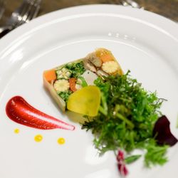 エレガンテヴィータの写真4枚目