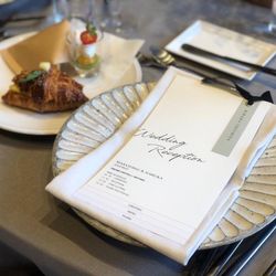 h_t_weddingさんの披露宴・挙式カバー写真