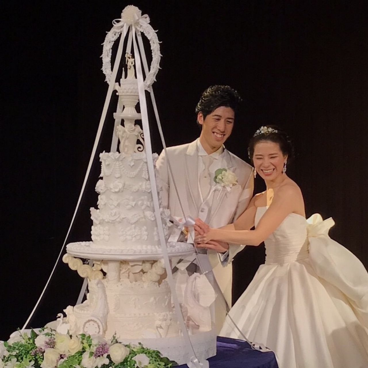 披露宴パーティのカバー写真