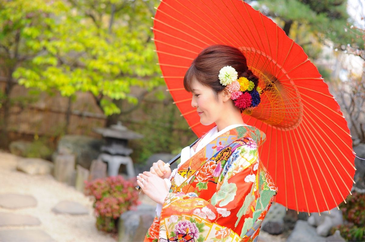 日本髪も洋髪も和装花嫁に似合うヘアスタイル最新トレンド大特集