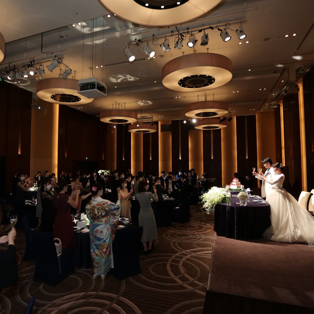 披露宴パーティのカバー写真