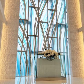 ル・センティフォーリア 大阪
透明感のあるステンドグラスに惚れ惚れしました。