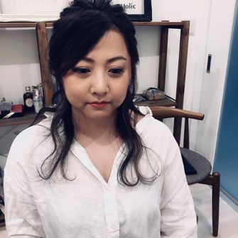 ヘアメイクリハーサル
衣装替えのヘアメイク
