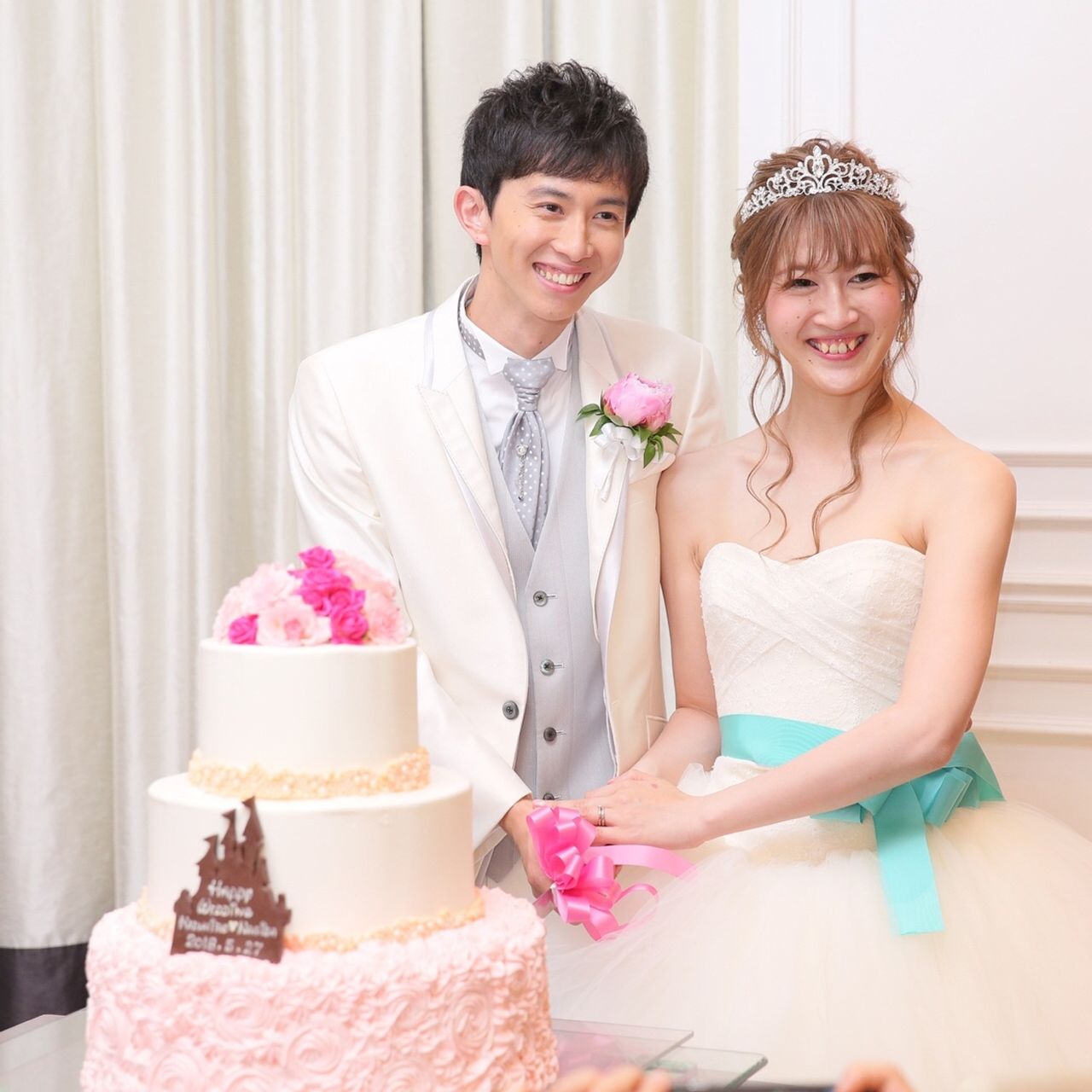 披露宴パーティのカバー写真