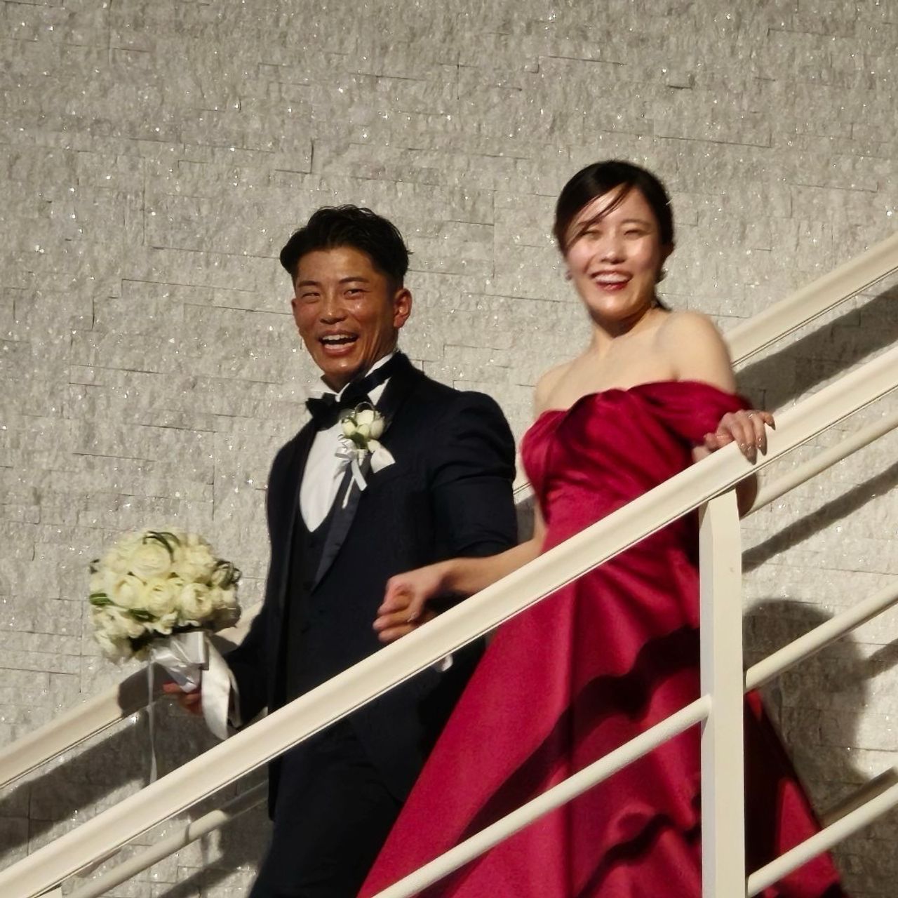 披露宴パーティのカバー写真