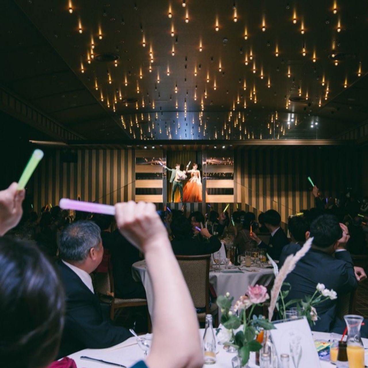 披露宴パーティのカバー写真