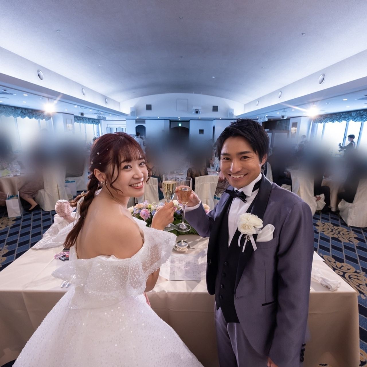 披露宴パーティのカバー写真