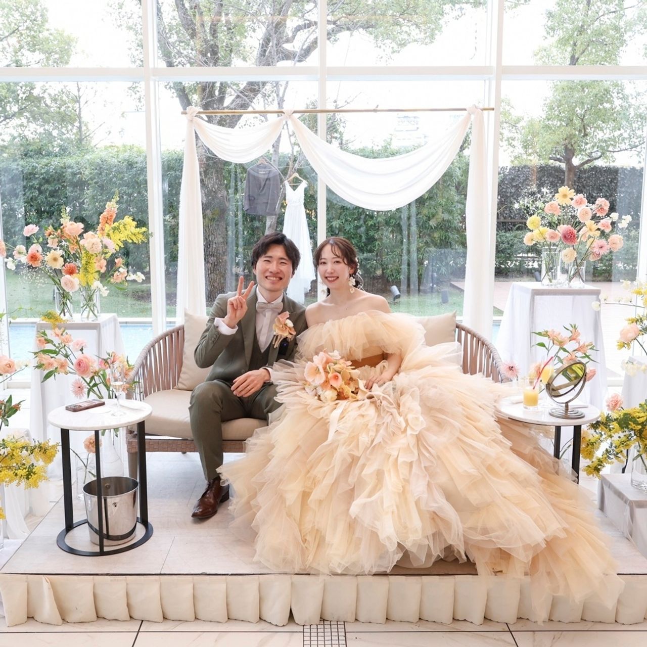 披露宴パーティのカバー写真