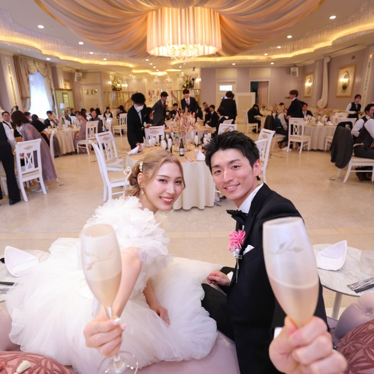 披露宴パーティのカバー写真