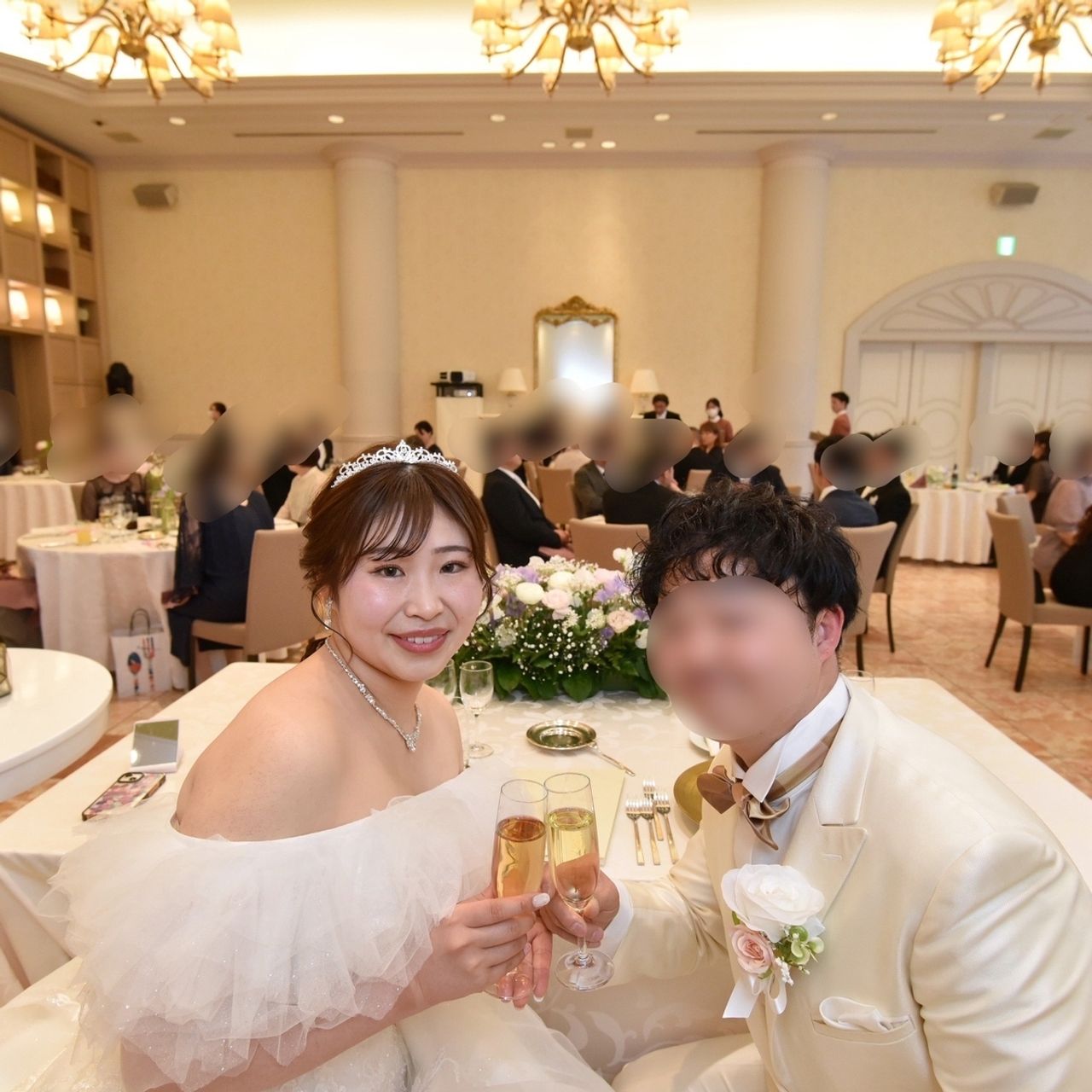 披露宴パーティのカバー写真